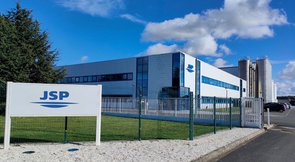 JSP EMEA acquisisce il pieno controllo di GHEPI S.r.l. e HAPP GmbH, rafforzando la propria posizione nel settore dello stampaggio a iniezione