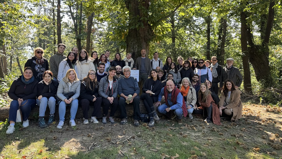 Nel bosco per imparare dal territorio: Lovemark lancia The Planet Playlist con “Bosco, Raccontaci” insieme all’associazione Amici del Castagneto Matildico di Marola