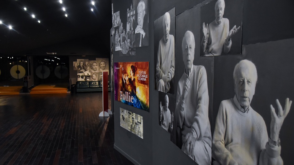 Il profumo va in scena: un viaggio sensoriale per il teatro di Genova