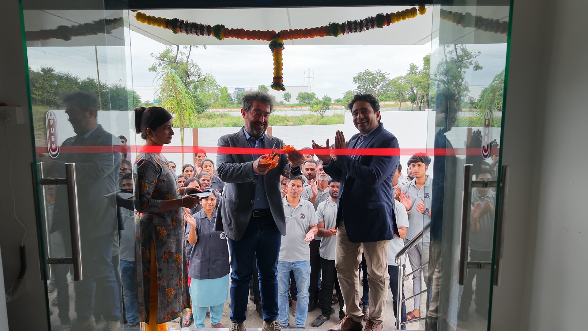 Serigrafia 76 India rinasce e raddoppia: nuovo stabilimento produttivo a Pune dopo l'incendio di gennaio