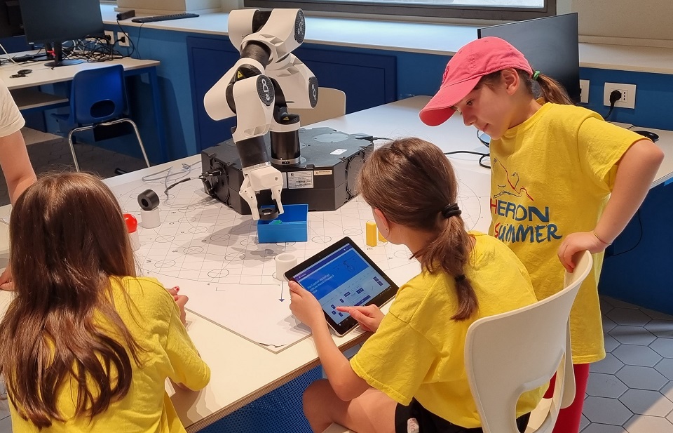 60 ragazzi hanno partecipato ai laboratori di Robolab durante i campi estivi