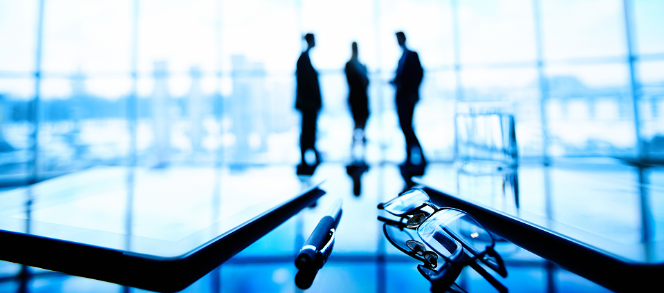 CCNL Dirigenti Industria - Trattamento minimo di garanzia 2025 e prenotazione copie testo CCNL