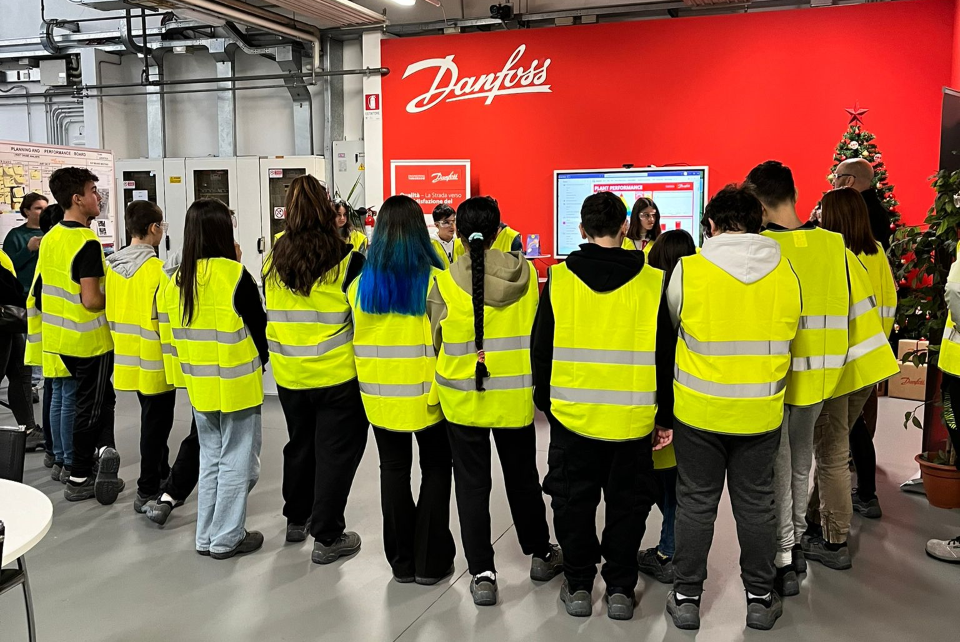 La scuola media Manzoni ha visitato lo stabilimento Danfoss