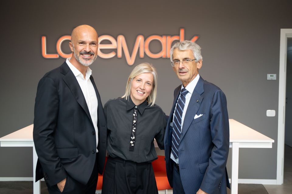 Lovemark ha inaugurato la nuova sede e celebrato 15 anni di attività